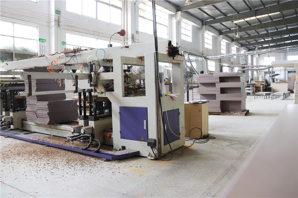 工廠(chǎng)車(chē)間