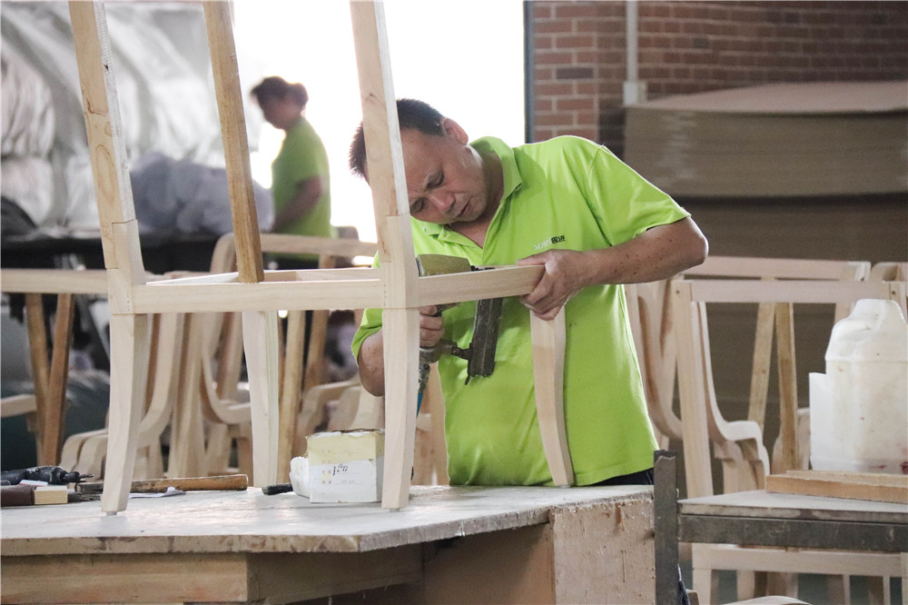 工廠(chǎng)車(chē)間